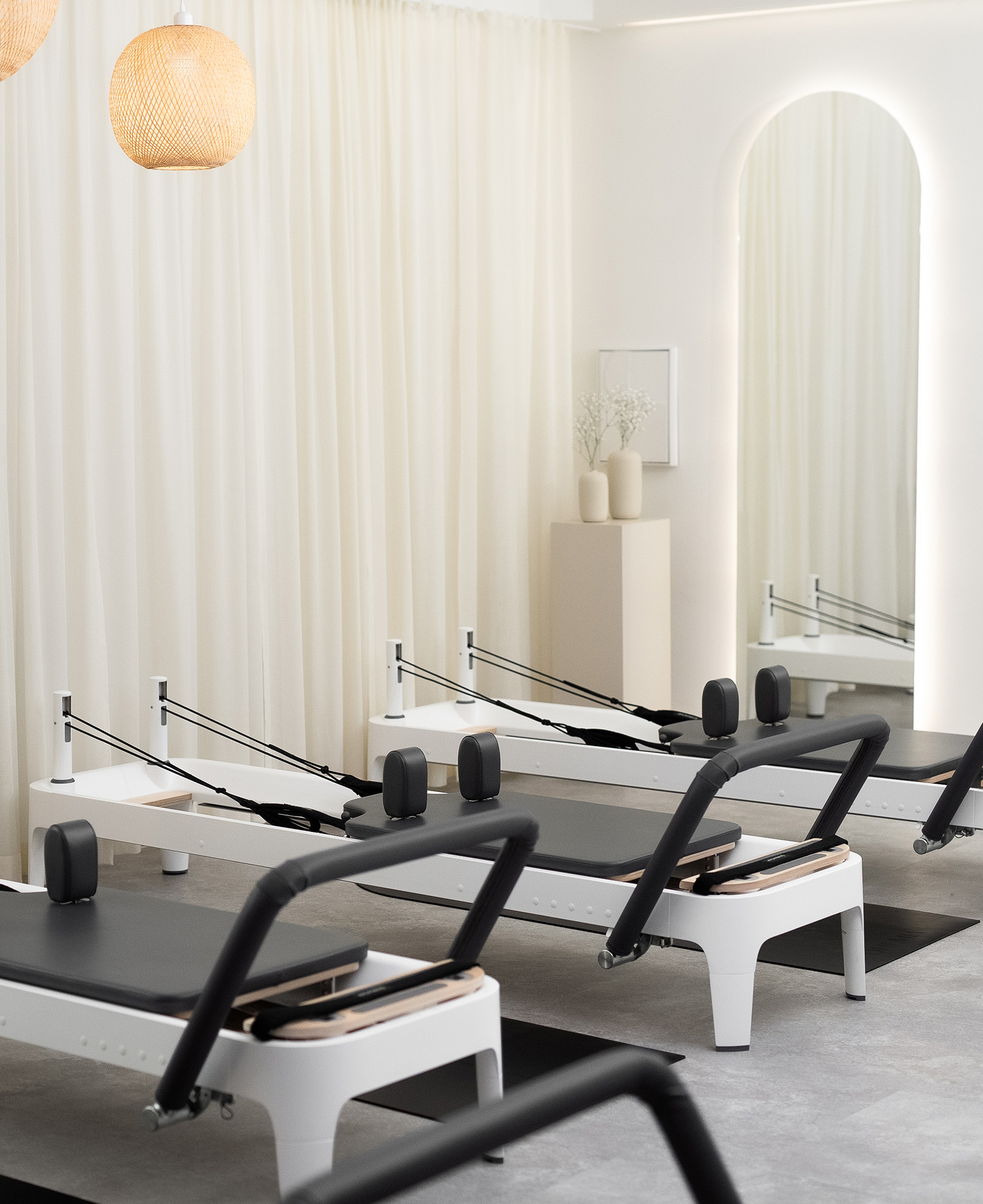 Reformer Pilates Raum OHEMIA Reformer Pilates Raum OHEMIA