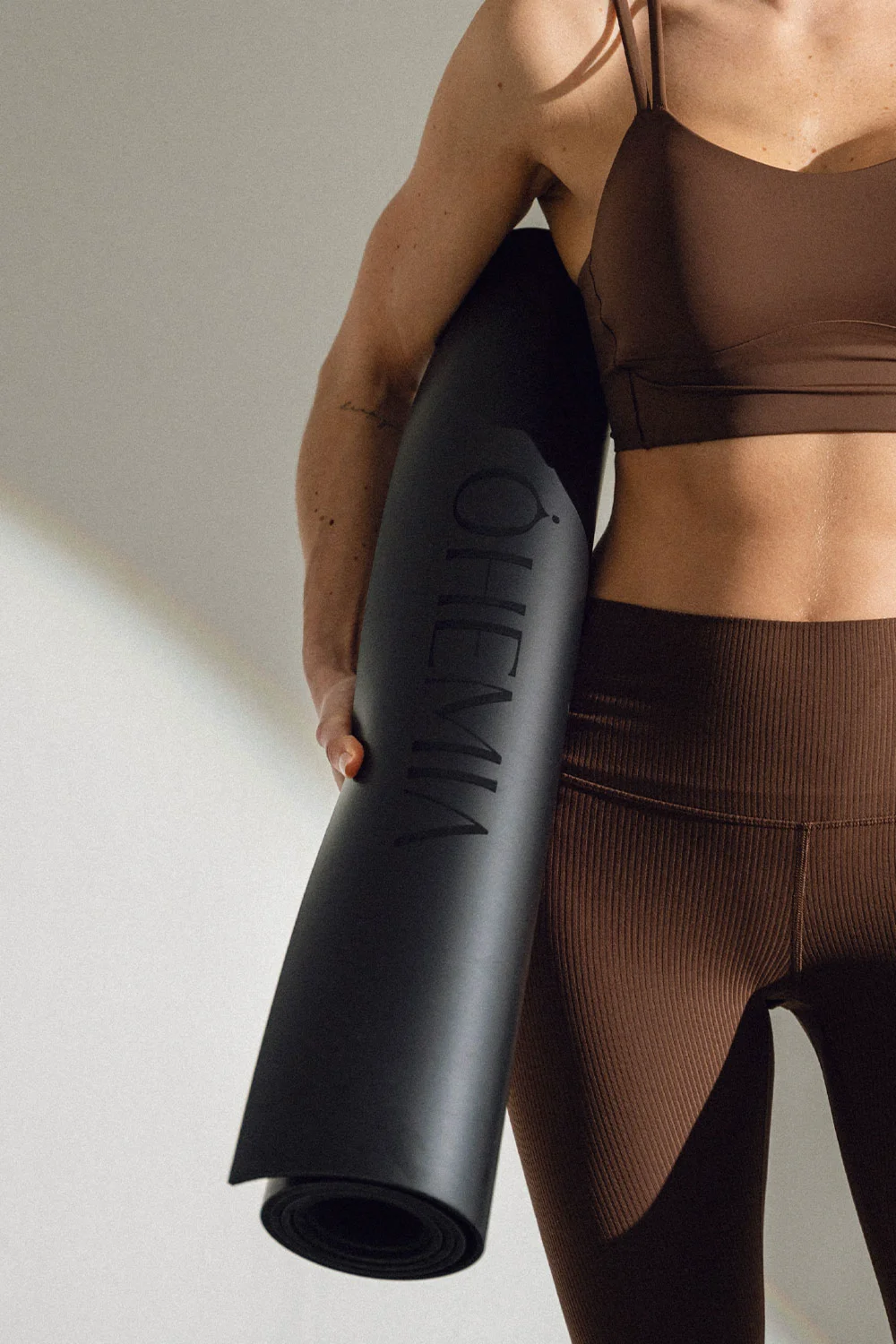 Reformer Gerät – Pricing Exclusive Classes wie Reformer Pilates und Aerial Yoga im OHEMIA Studio Stuttgart