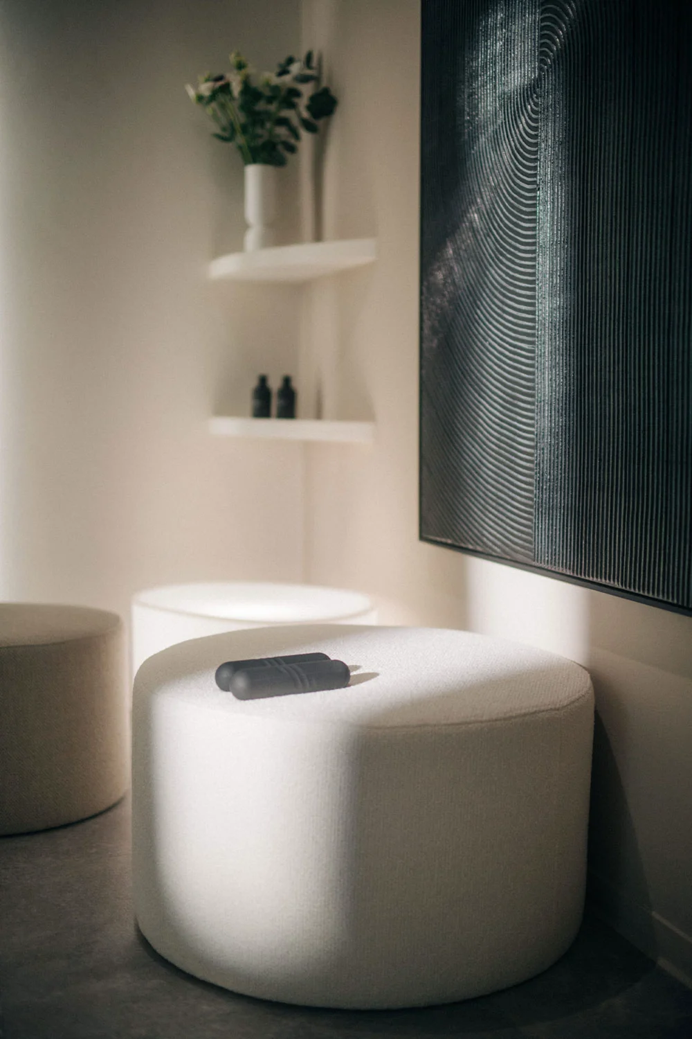 Reformer Gerät – Pricing Exclusive Classes wie Reformer Pilates und Aerial Yoga im OHEMIA Studio Stuttgart